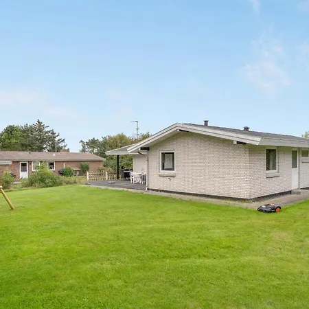 3 Bedroom Amazing In Hurup Thy