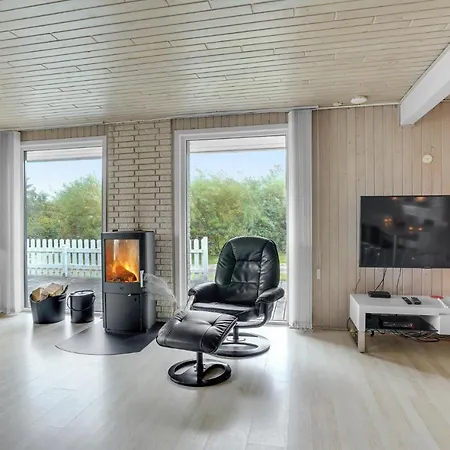 3 Bedroom Amazing In Hurup Thy *